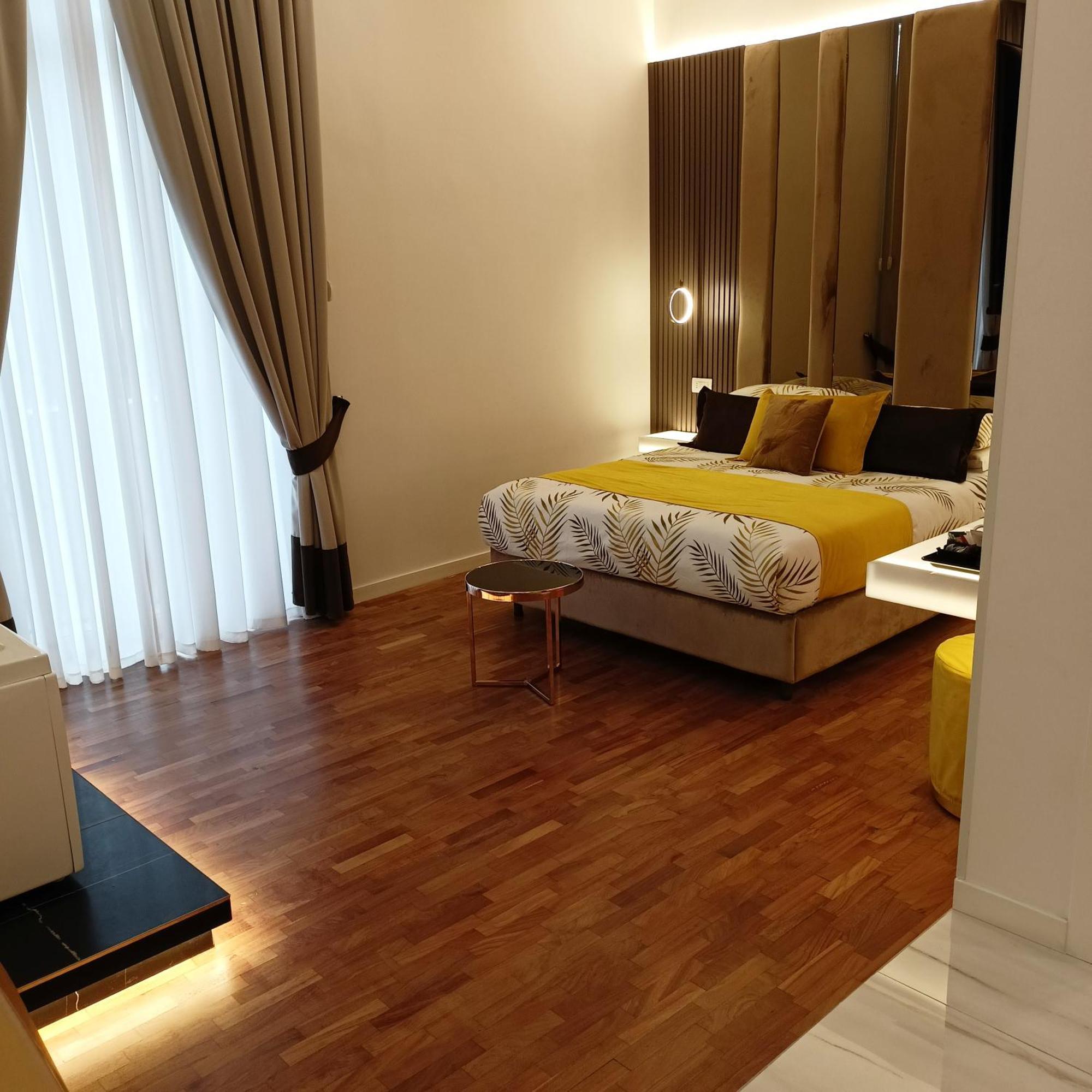 La Lepre Bovio Hotel Наполи Екстериор снимка