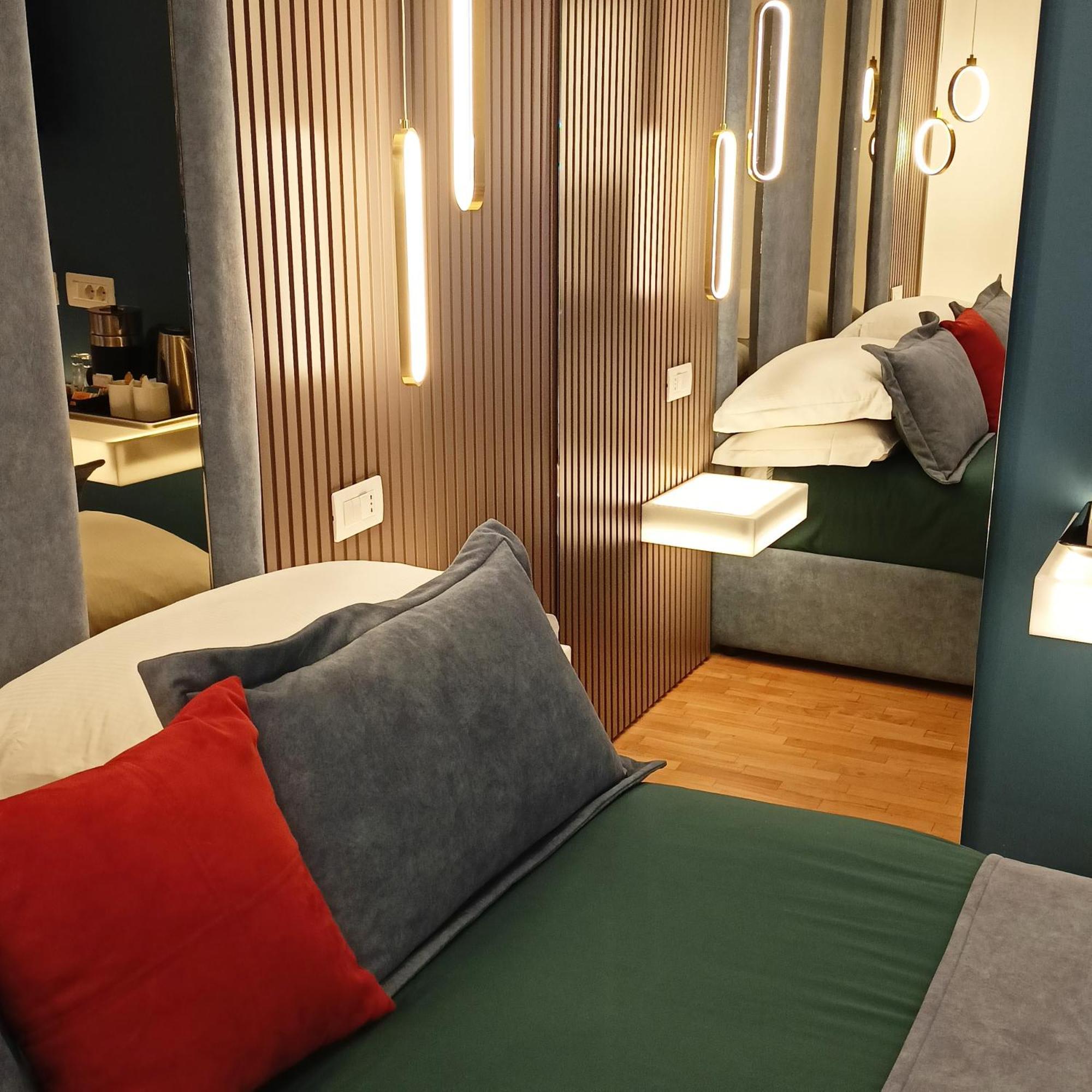 La Lepre Bovio Hotel Наполи Екстериор снимка