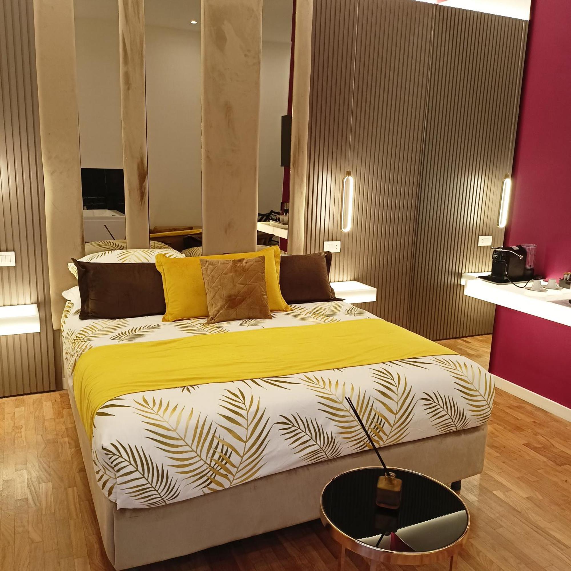 La Lepre Bovio Hotel Наполи Екстериор снимка