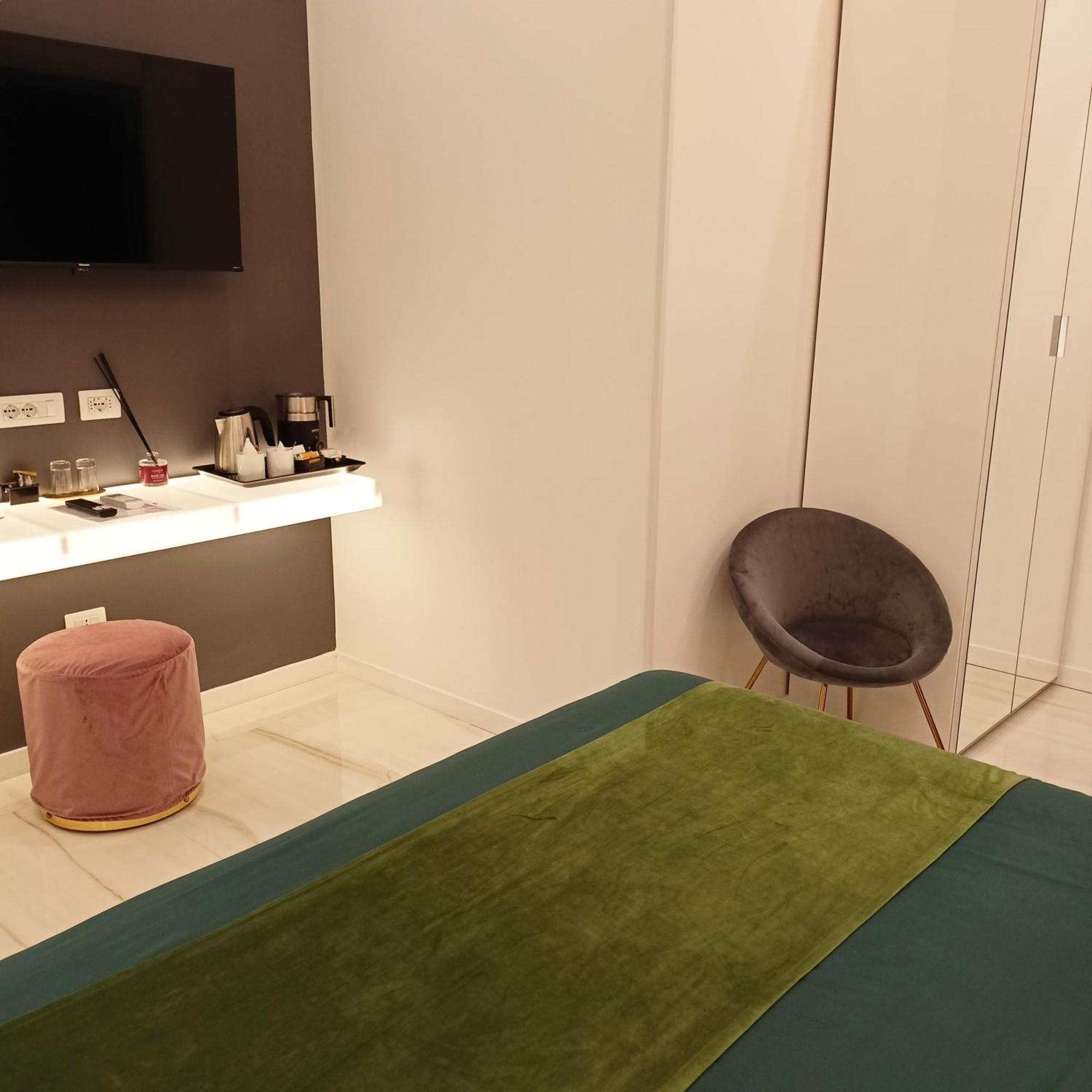 La Lepre Bovio Hotel Наполи Екстериор снимка