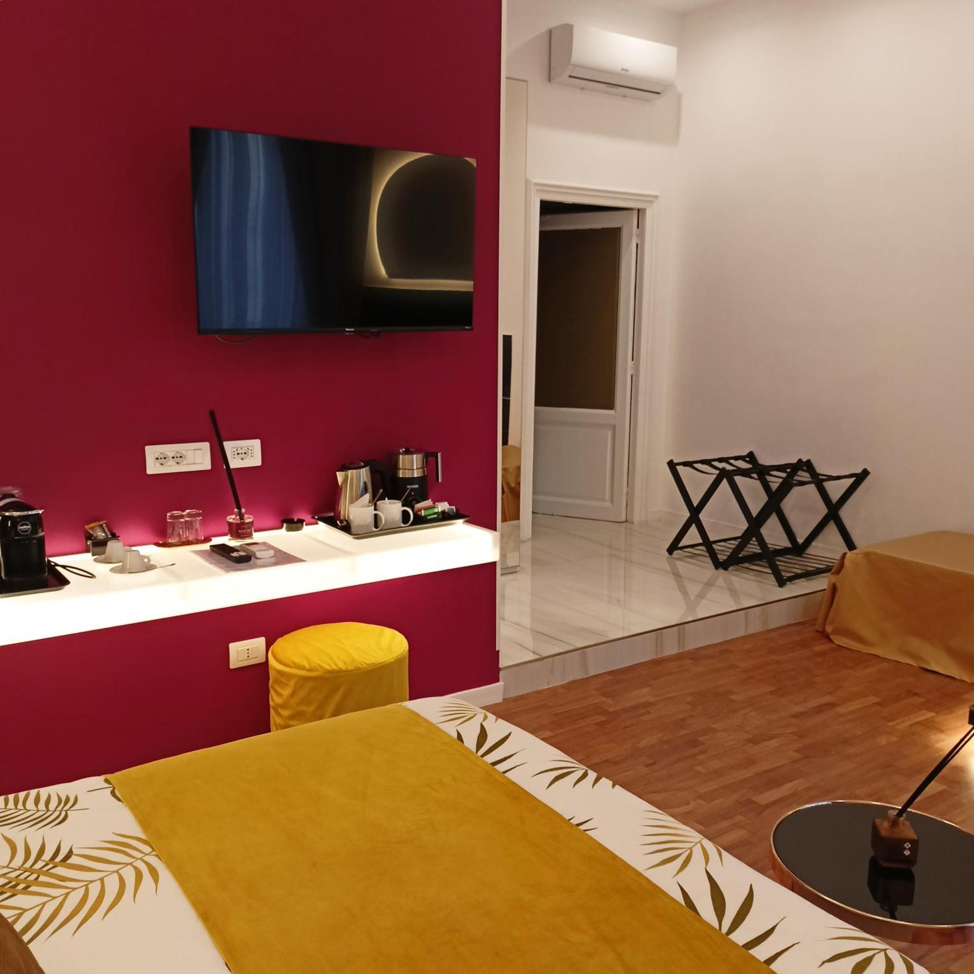 La Lepre Bovio Hotel Наполи Екстериор снимка