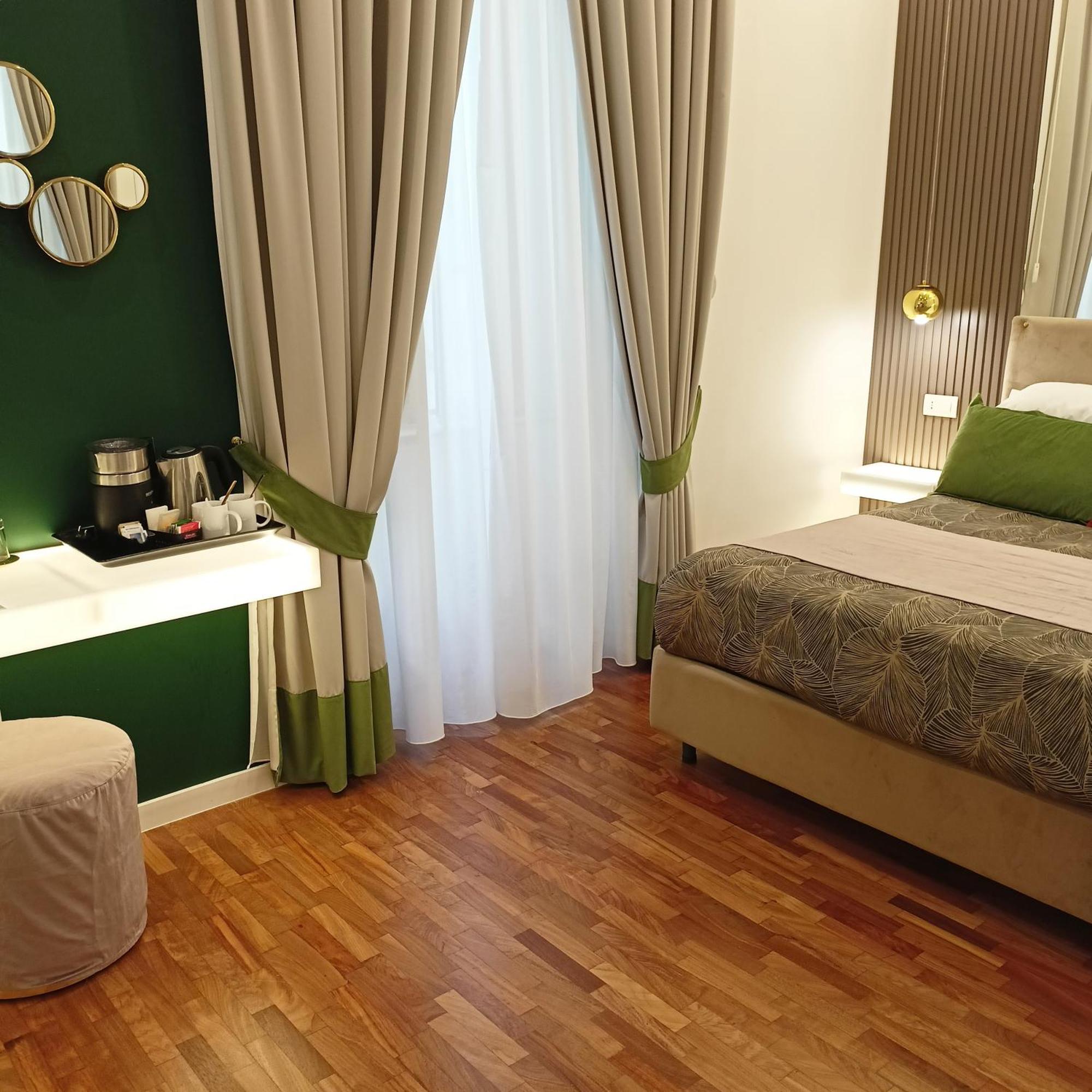 La Lepre Bovio Hotel Наполи Екстериор снимка
