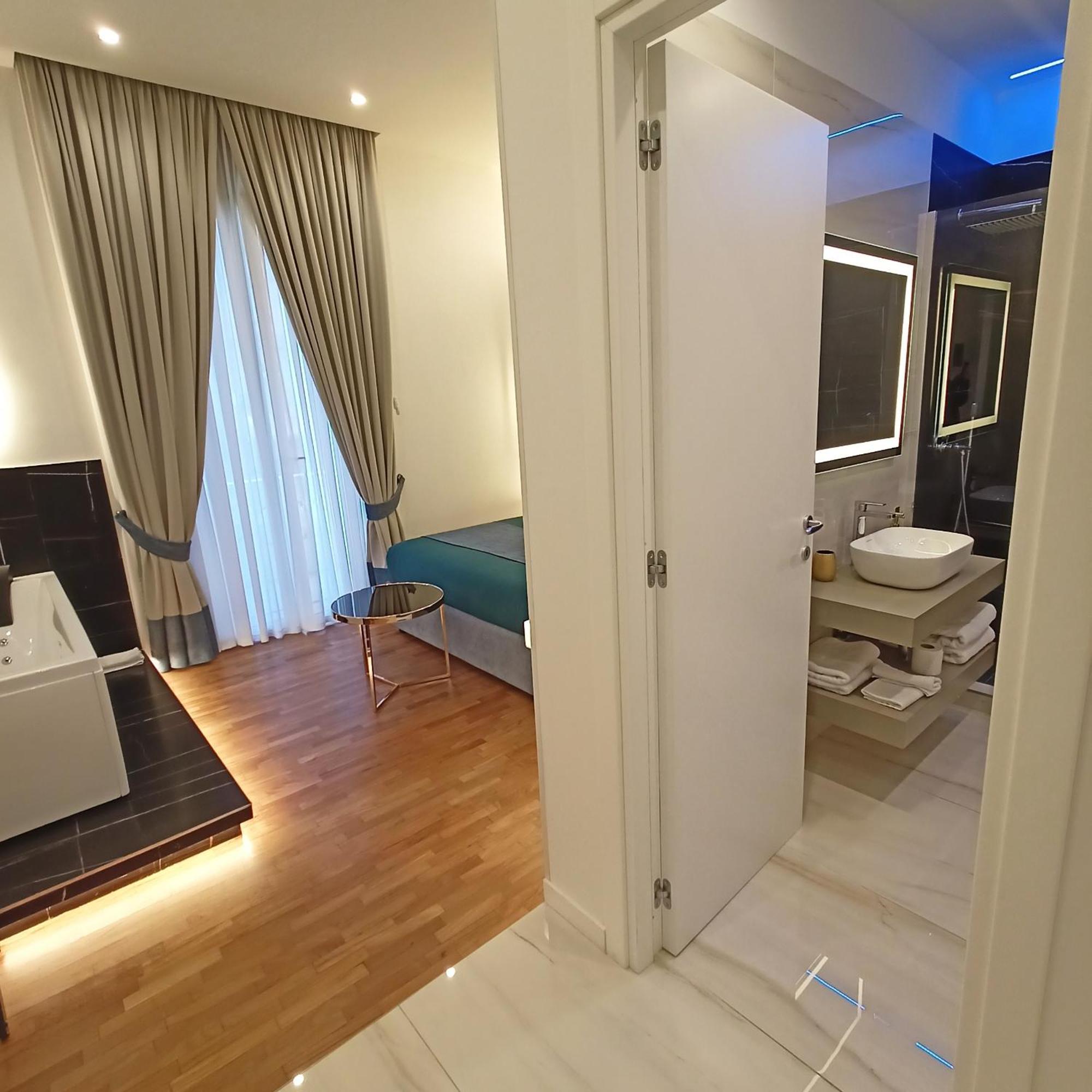 La Lepre Bovio Hotel Наполи Екстериор снимка