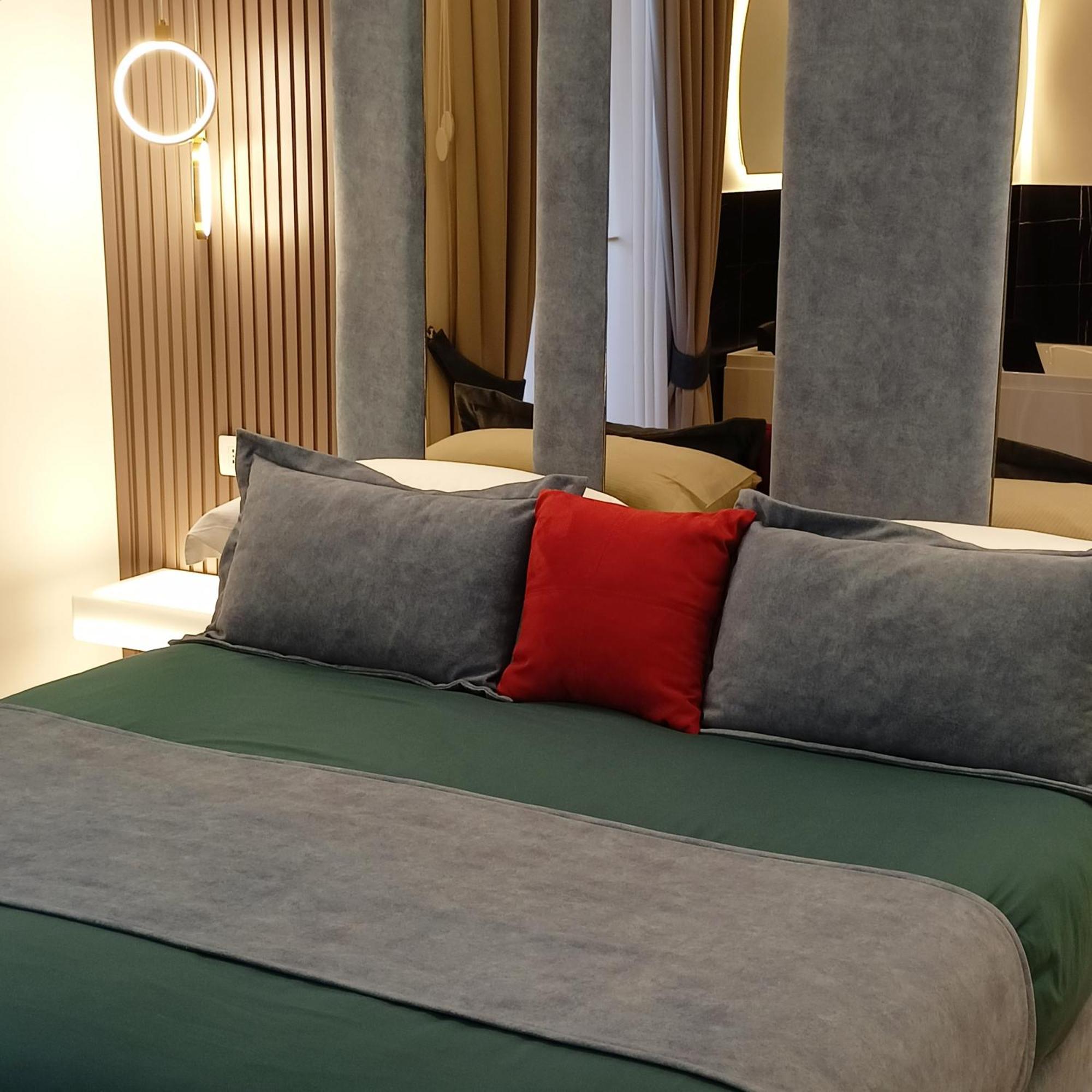 La Lepre Bovio Hotel Наполи Екстериор снимка