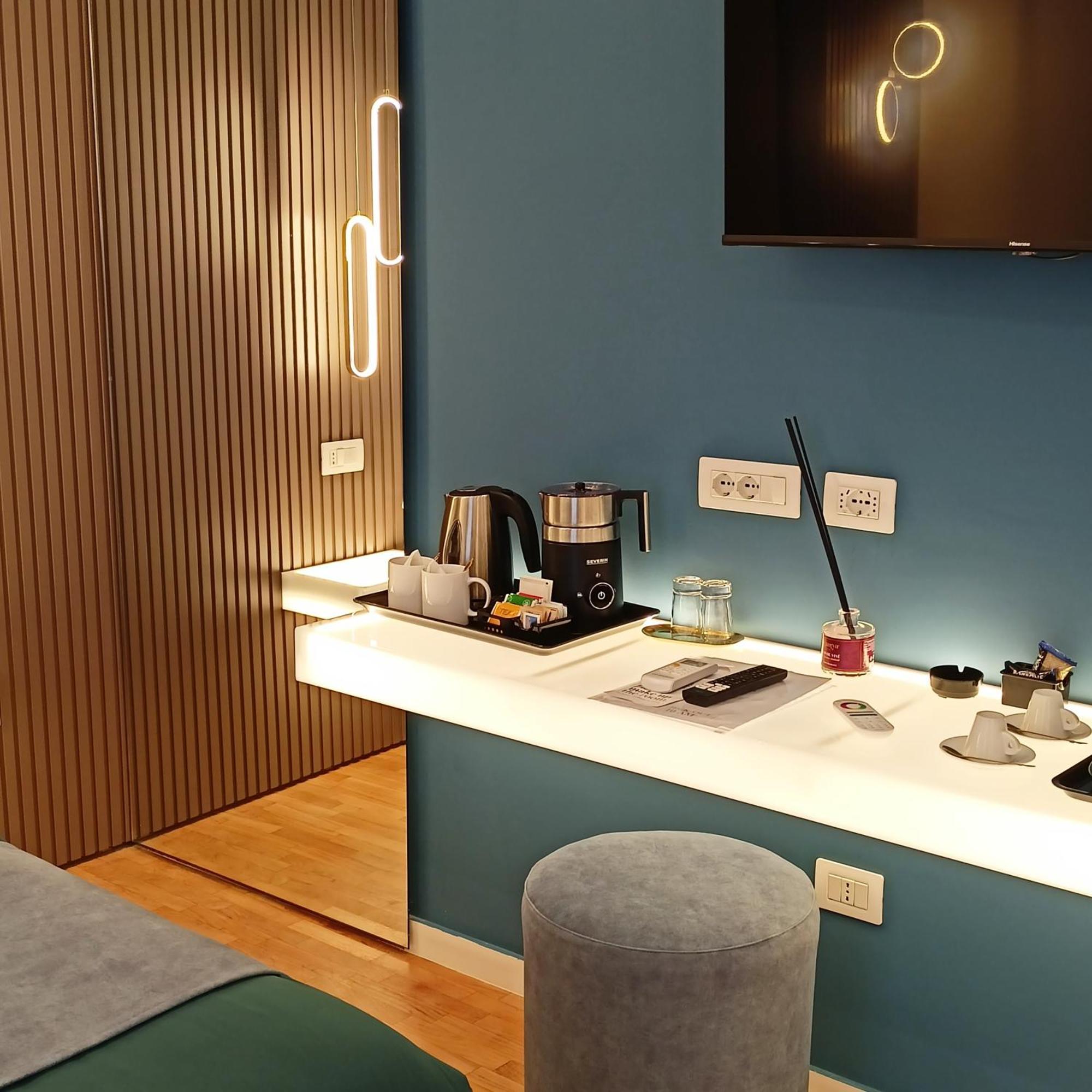 La Lepre Bovio Hotel Наполи Екстериор снимка