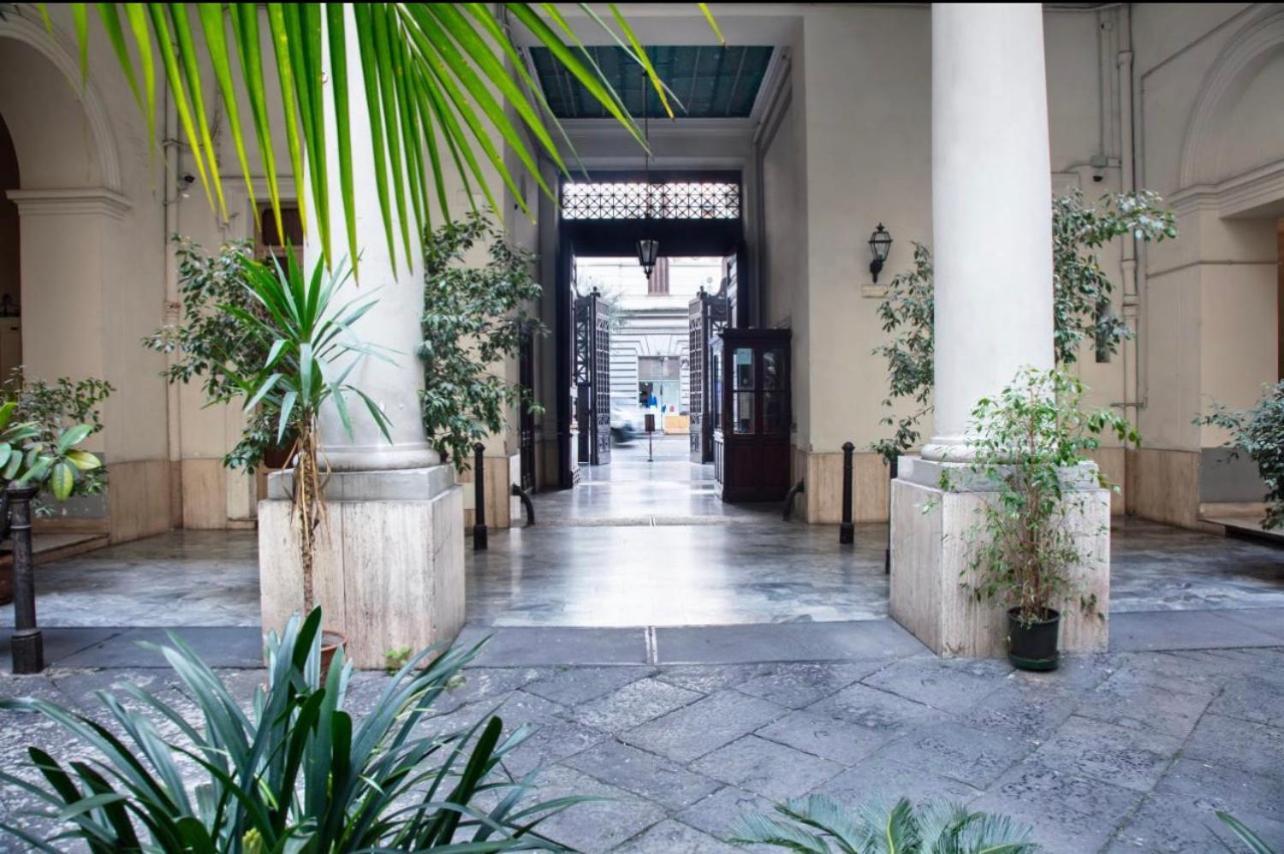 La Lepre Bovio Hotel Наполи Екстериор снимка